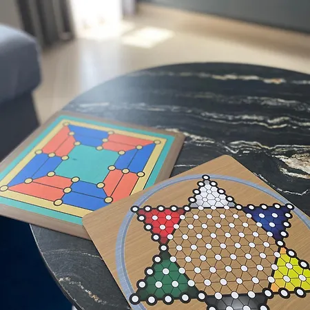 アパート Guesthouse Apartments ティラナ