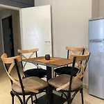 Апартаменты Guesthouse Apartments Тирана