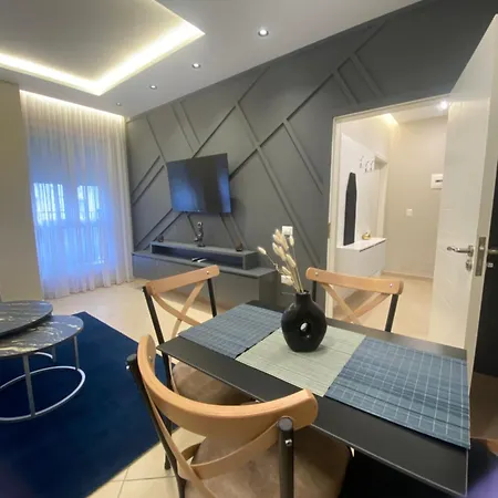 Apartment Guesthouse Apartments *