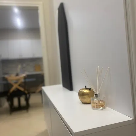 Guesthouse Apartments 아파트